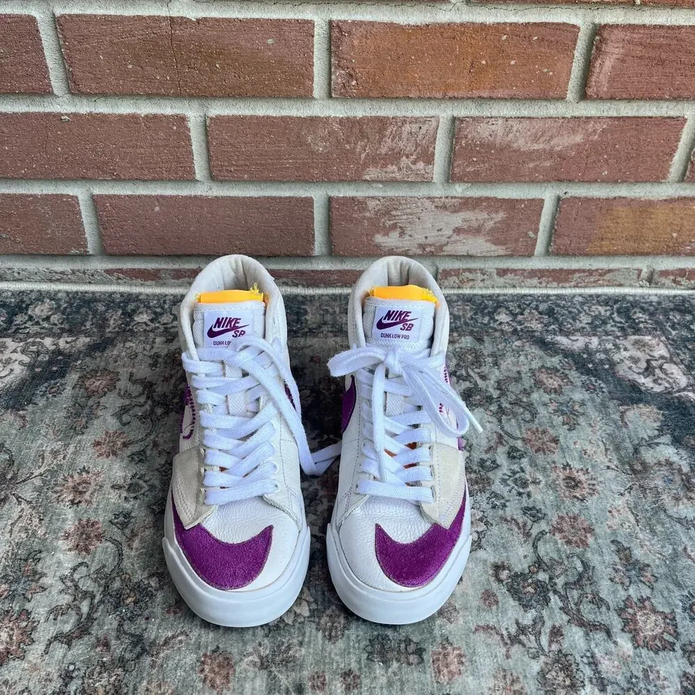 Nike SB Zoom Blazer Mid Edge / Men 4 Women 5.5 / White Viotech Purple DA2189-100